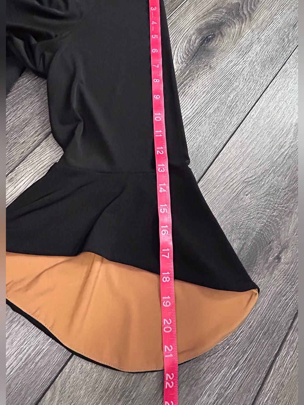 Susan Graver 1X Black Bell Sleeve Top Gold Contrast Liquid Knit Plus Size - Picture 10 of 15